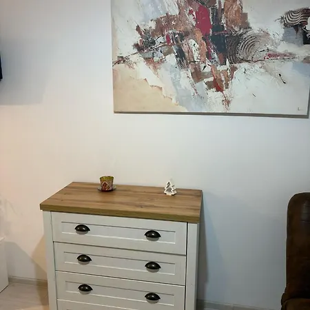 Belleview Apartment